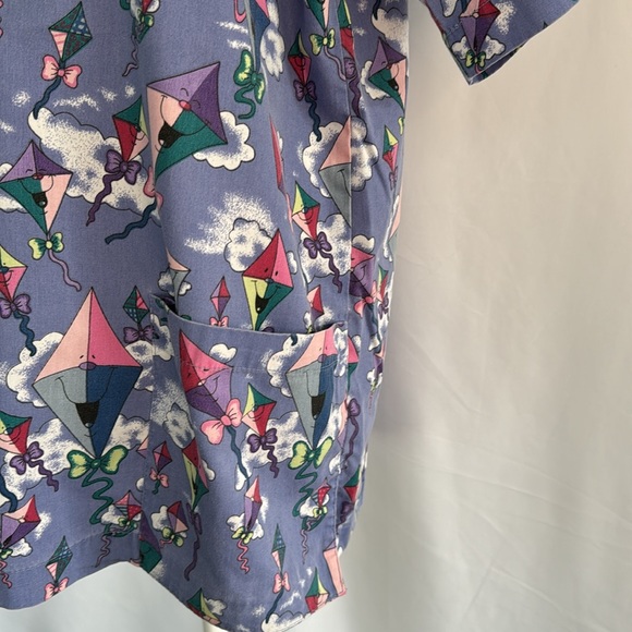 💜3/$15 Natural Uniforms Natural Prints Kites Scrub - Picture 4 of 9